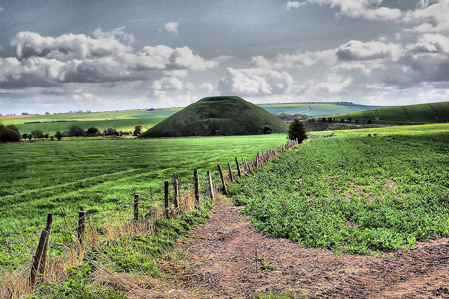 ストーンヘンジ、エイヴベリーの巨石遺跡と関連遺跡群の画像2