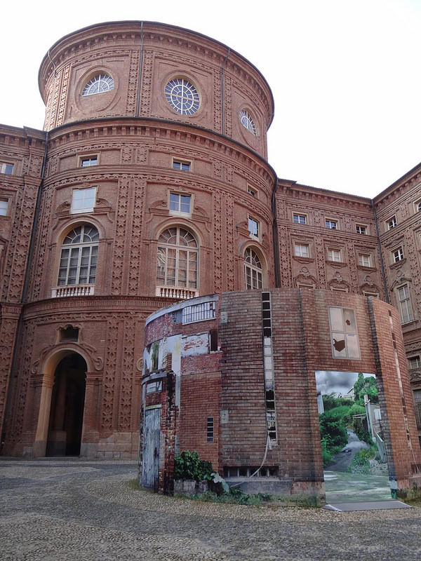 カリニャーノ宮殿の画像5