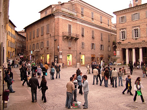 ウルビーノ歴史地区の画像1