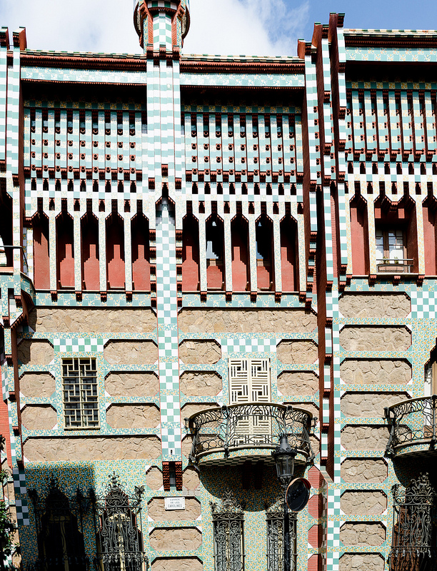 カサ・ビセンスの画像3