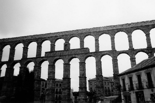 セゴビア旧市街とローマ水道橋の画像5