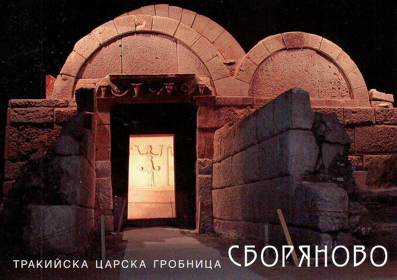 スヴェシュタリのトラキア人の墳墓の画像4