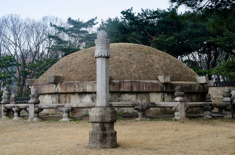 朝鮮王朝の王墓群の画像1