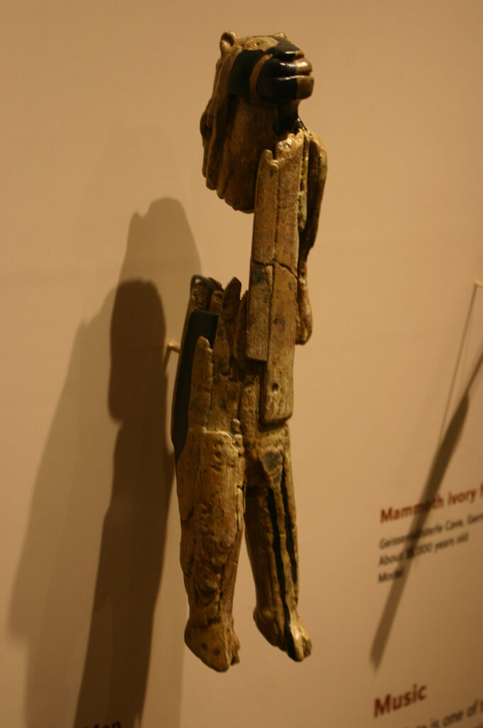 シュヴァーベンジュラの洞窟群と氷河期芸術の画像2