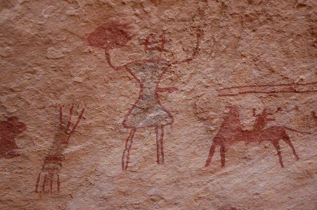 タドラルト・アカクスの岩絵遺跡群の画像1