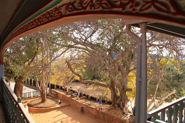 アンブヒマンガの丘の王領地の画像1