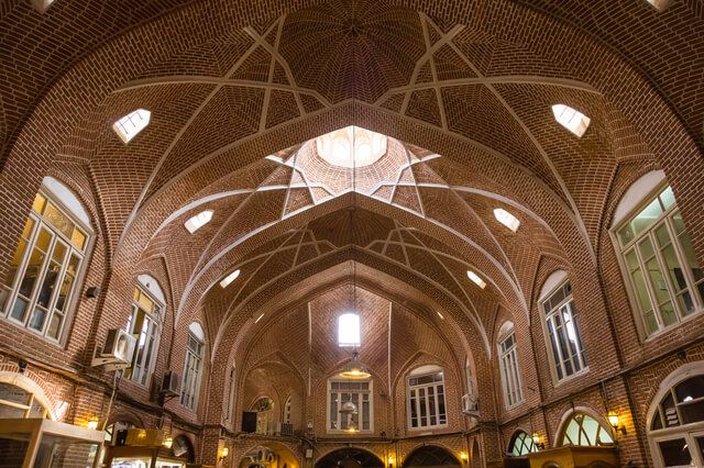 タブリーズの歴史的バザール群の画像1