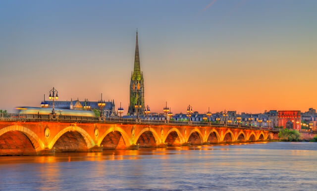 ボルドー、月の港の画像1