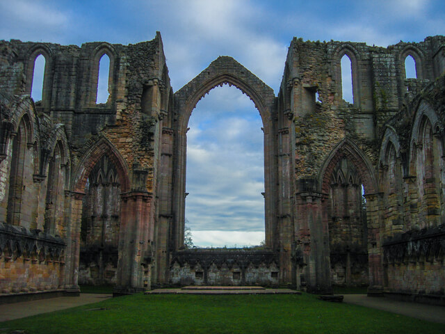 ファウンティンズ修道院遺跡群を含むスタッドリー王立公園の画像2