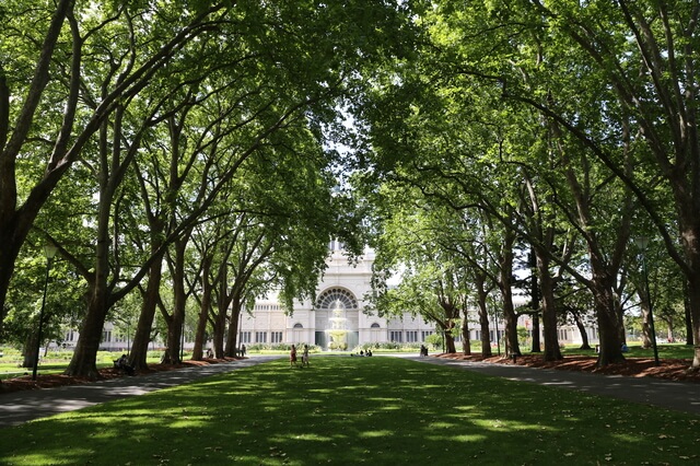 王立展示館とカールトン庭園の画像3