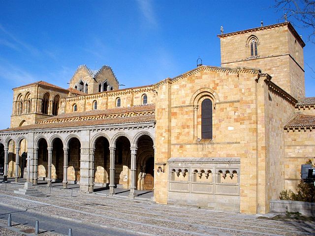 /img/1503368864_Basilica_de_San_Vicente,_exteriores.jpg