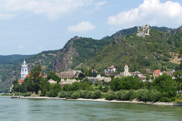 ヴァッハウ渓谷の文化的景観の画像1