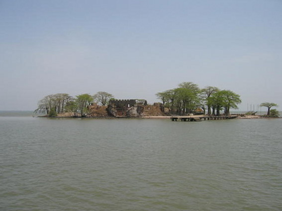 /img/1504712036_クンタ・キンテ島-River_gambia_galleryfull.jpg