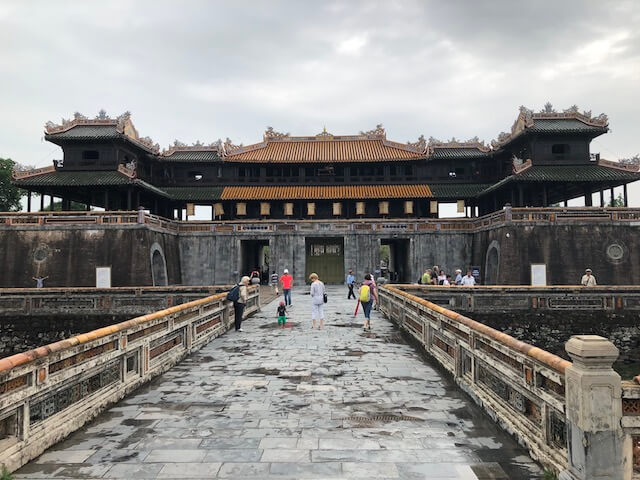 フエ王宮と要塞、壕、博物館、フエ大学、ティンタム湖の画像1