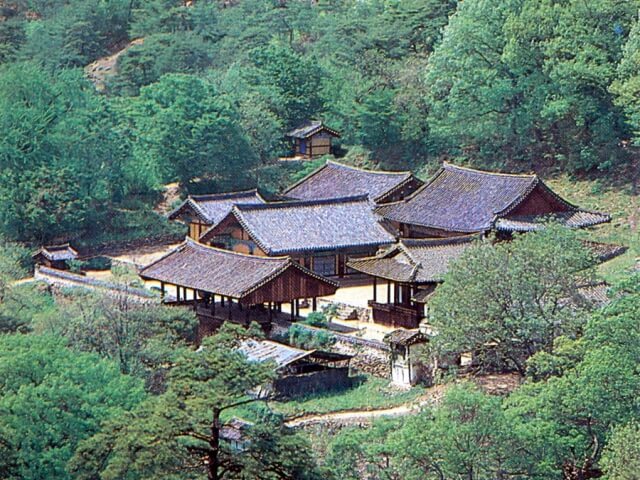 山寺（サンサ）、韓国の仏教山岳僧院の画像7