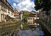 http://world-heritage.s3-website-ap-northeast-1.amazonaws.com/img/1495336915_strasbourg.jpg