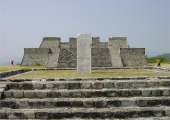 http://world-heritage.s3-website-ap-northeast-1.amazonaws.com/img/1496125877_pyramid-Xochicalco.jpg
